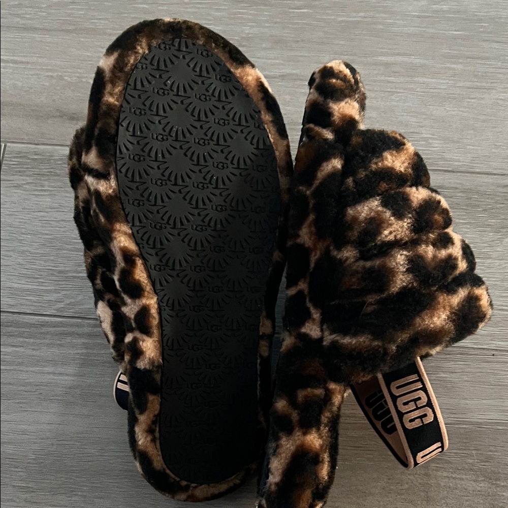 UGG Brown and Black Fluffy Animal Print Slippers Size 5 - Picture 2 of 3
